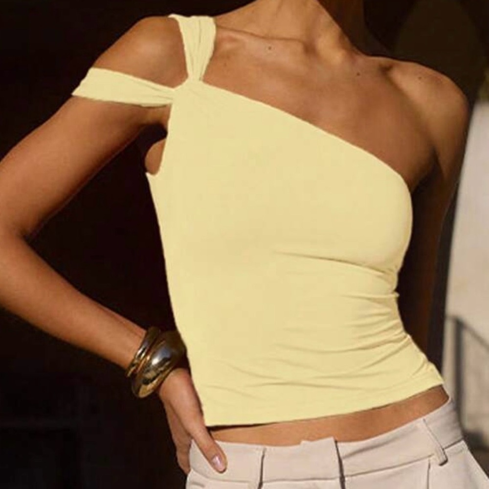 SHEIN Yellow One-Shoulder Crop Top